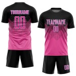 Maillot de football personnalisé à sublimation, dégradé rose, noir et bleu clair, forme carrée Maillot de football personnalisé à sublimation, dégradé rose, noir et bleu clair, forme carrée